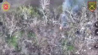 Бойцы 102-го гвардейского полка применяют дроны «Молния» против позиций ВСУ