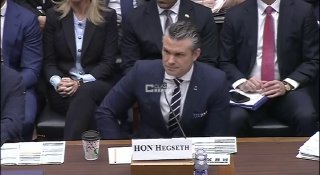 В Конгрессе США подвергли критике министра обороны Пита Хегсета из-за его слов о ситуации с Ираном