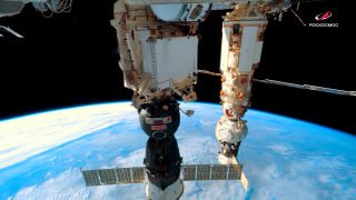 Космонавты на МКС поздравили россиян с Днем Победы
