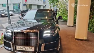 Путин пригласил свою первую учительницу в Москву на парад Победы