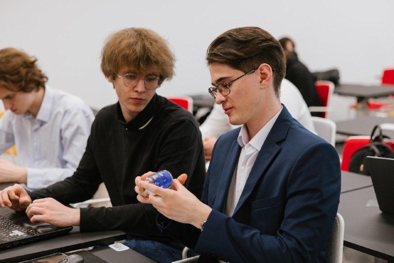 В России запустились 6 научных DeepTech лабораторий Центрального университета