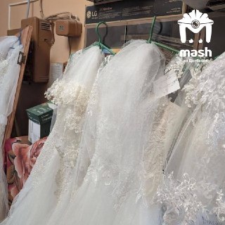 В морге Старобельска готовят к прощанию погибших студенток в свадебных платьях