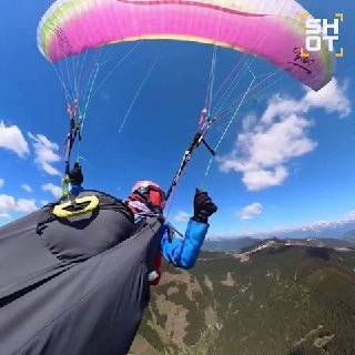 В Австрии самолёт сбил парапланеристку в воздухе