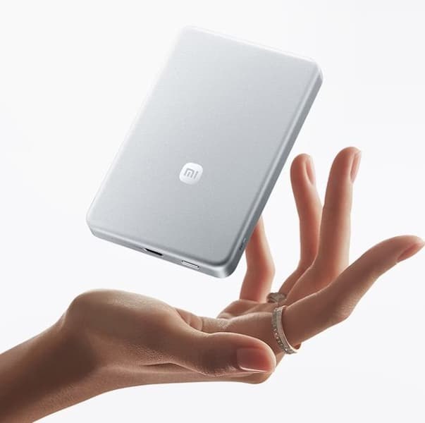 Xiaomi выпустила ультратонкий магнитный пауэрбанк Magnetic 10000