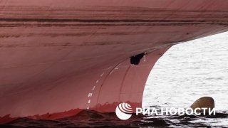ФСБ показала видео с минами на корпусе газовоза "Аррхениус"