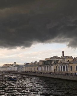 В Санкт-Петербурге ожидаются грозы, ливни и штормовой ветер