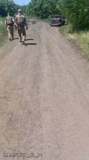 В Донбассе FPV-дроны уничтожили пикап украинских боевиков