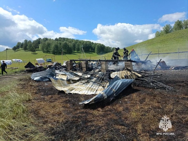 Три ребёнка погибли при пожаре в частном доме в Башкортостане