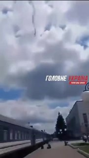 В Сумах ПВО ВСУ сбила дрон, упавший на ж/д платформу: четверо раненых