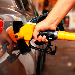 В Санкт-Петербурге ввели ограничения на объем продажи топлива на некоторых АЗС