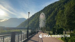 На курорте «Роза Хутор» открылось первое колесо обозрения