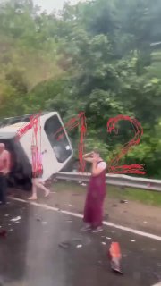 В Подмосковье при столкновении маршрутки и грузовика погиб человек, 13 получили травмы