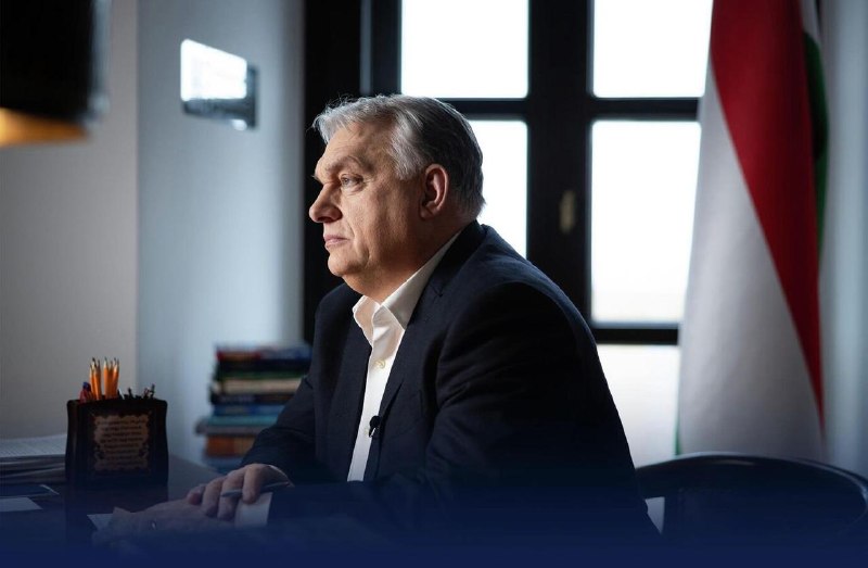 Петер Мадьяр раскритиковал правительство Орбана за траты на лагерь для беженцев и освобождение преступников