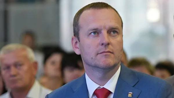 Депутат Бахарев прокомментировал проблемы с ресурсами в Крыму