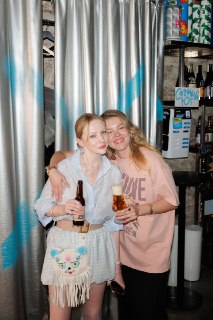 Саша Цветкова и #светскаяПош устроили бранч Jeep Beer на Калашном
