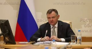 Губернатор Ростовской области поручил навести порядок на АЗС из-за очередей за бензином
