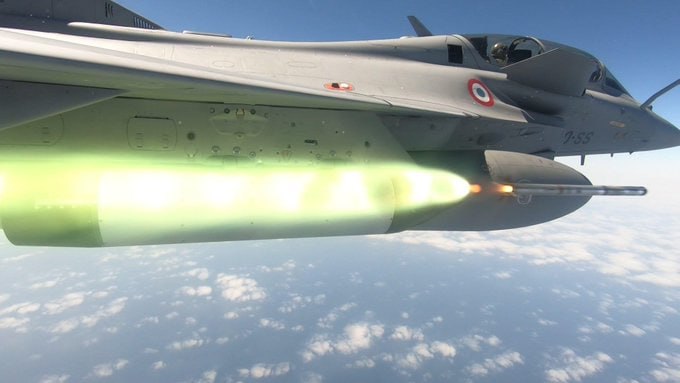 Французские истребители Rafale получат средства для борьбы с беспилотниками