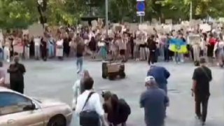 На митинге в поддержку уволенного министра обороны Фёдорова случились флэшбеки из 2014 года