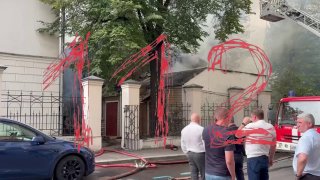 В Москве загорелась пристройка усадьбы Нарышкиных