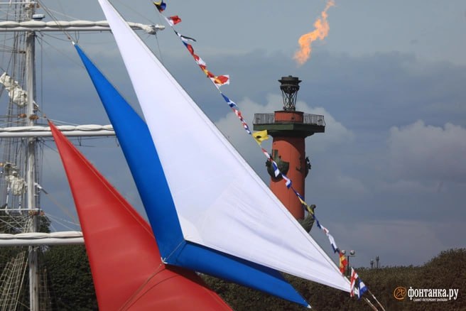 День ВМФ в Петербурге пройдет без парада и салюта, но с праздничными мероприятиями