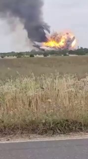 Взрыв и пожар на производстве в британском Эссексе