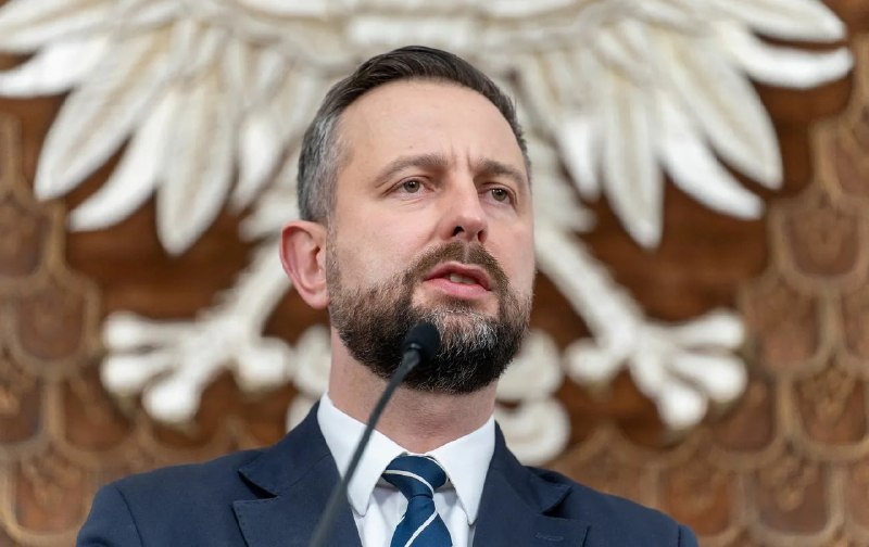 Глава Минобороны Польши заявил о невозможности вступления Украины в ЕС из-за символики бандеровщины