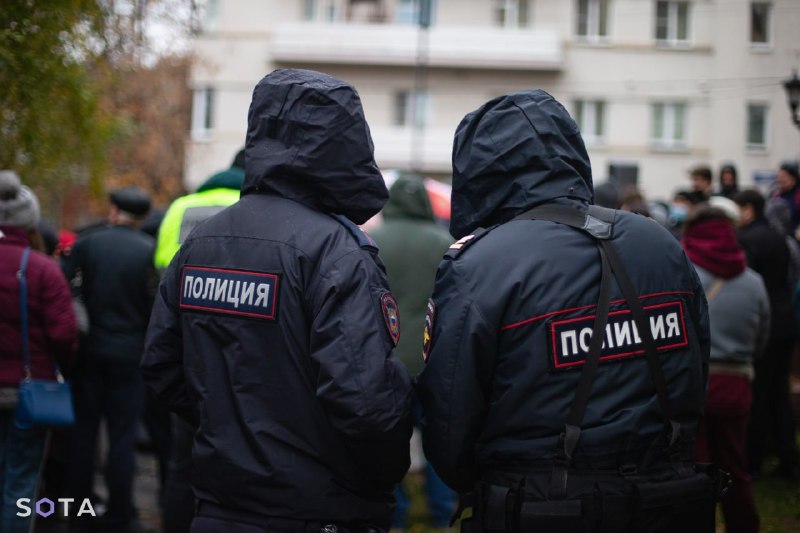 В Госдуме предложили доплачивать полицейским с 20-летней выслугой половину возможной пенсии