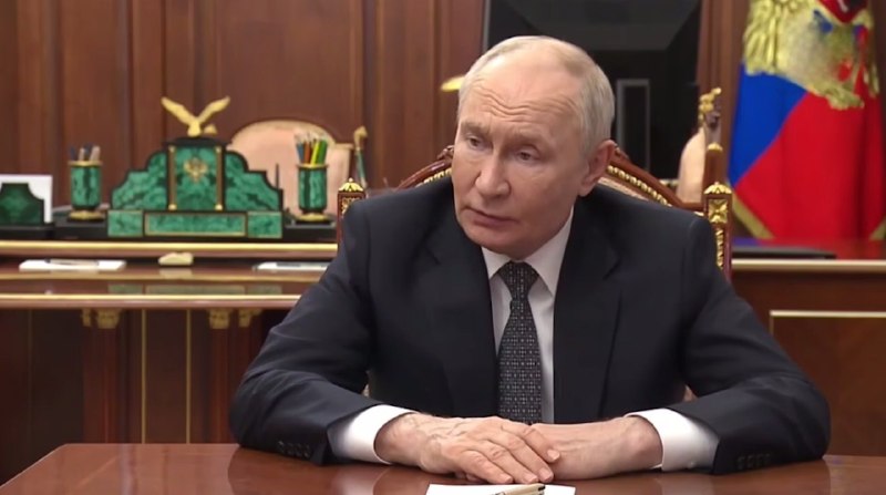 Путин заявил, что Россия не собирается отгораживаться от других стран