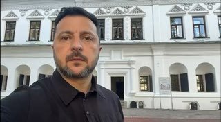 Зеленский заявил о возможном применении ВС РФ северокорейской баллистической ракеты