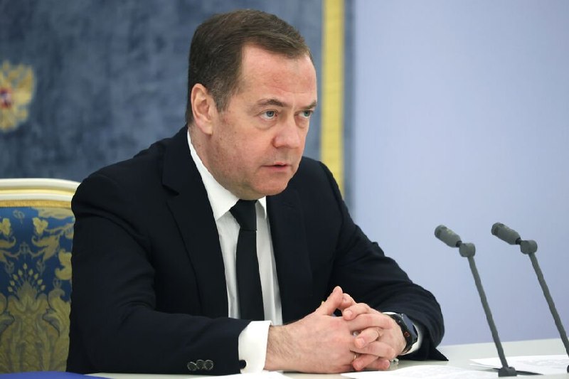 Медведев: Сохранить страну можно только победой в СВО