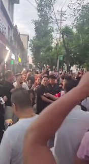 В Китае стал популярным шеф-повар, похожий на Илона Маска