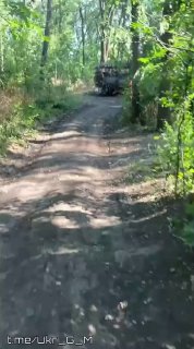 Попадание российского FPV-дрона по технике ВСУ в ДНР