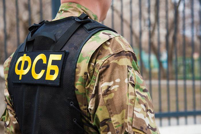 В Херсонской области задержан мужчина, планировавший теракт с использованием бомбы в виде пауэрбанка
