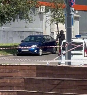В Москве из-за возможного минирования автомобиля работают сапёры
