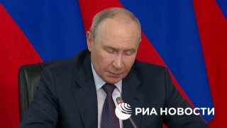 Путин призвал обеспечить безопасность и доступность общественного транспорта