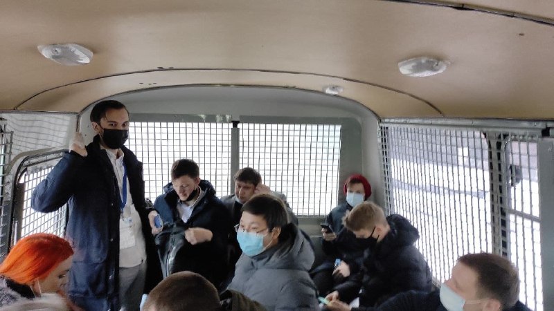 Штаб поддержки «Яблока» продолжит работу после снятия партии с выборов