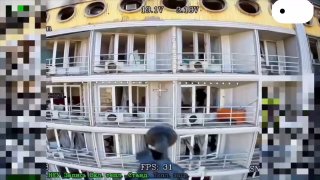 Удар авиабомбами и атака FPV-дронов в Херсоне