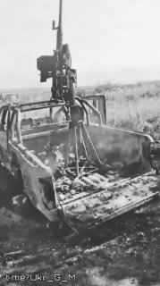На Донбассе в результате удара FPV-дрона сгорел пикап мобильной огневой группы ВСУ