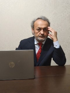 Правозащитника Бахрома Хамроева лишили гражданства и снова отправили в ШИЗО