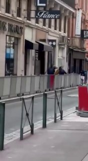 В Тулузе мужчина напал на сотрудников полиции