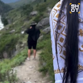 Туристки на Алтае напугали медведя криками