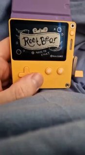 Обзор игры Root Beer для консоли Playdate