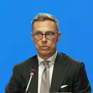 Медведев раскритиковал президента Финляндии за слова об ударах по территории России