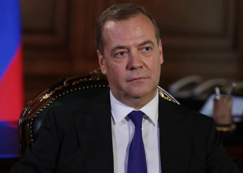 Медведев: в Народную программу «Единой России» женщины внесли более 870 тыс. предложений