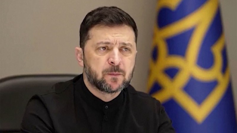 Зеленский объяснил дефицит бюджета в 27 млрд долларов особенностями формирования расходов