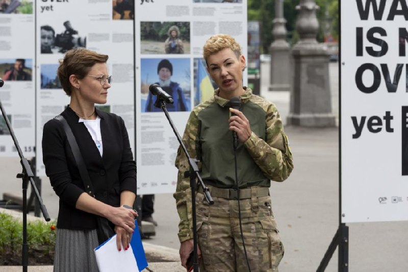 Женщины-боевики требуют забирать украинок на войну