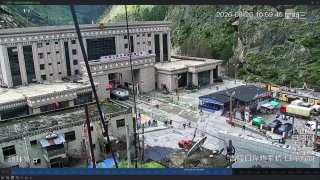 Адские волны по 10 метров в высоту смыли города в Китае и Непале