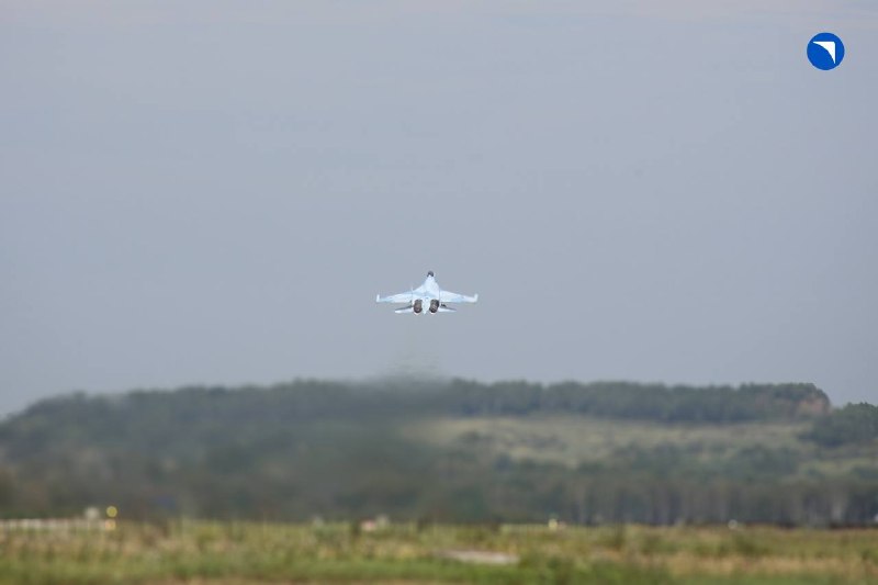 ОАК передала ВКС России партию истребителей Су-35С