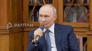Владимир Путин пообщался с преподавателями и студентами МПГУ