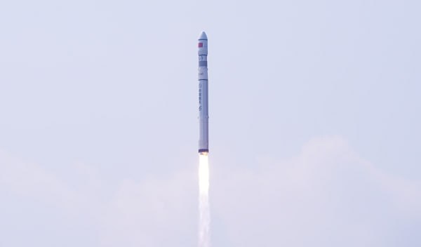 Китайская ракета Long March 6C разрушилась на орбите, создав облако обломков